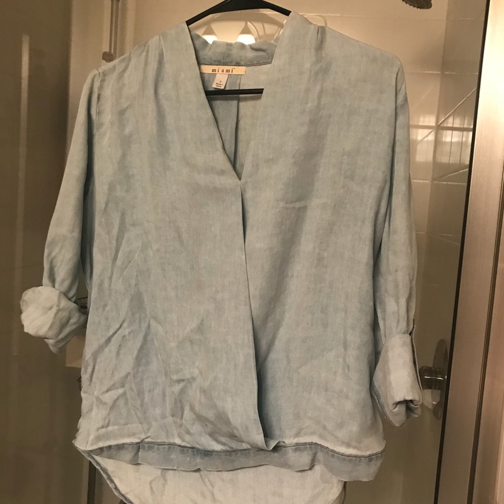 Jean colored women’s shirt